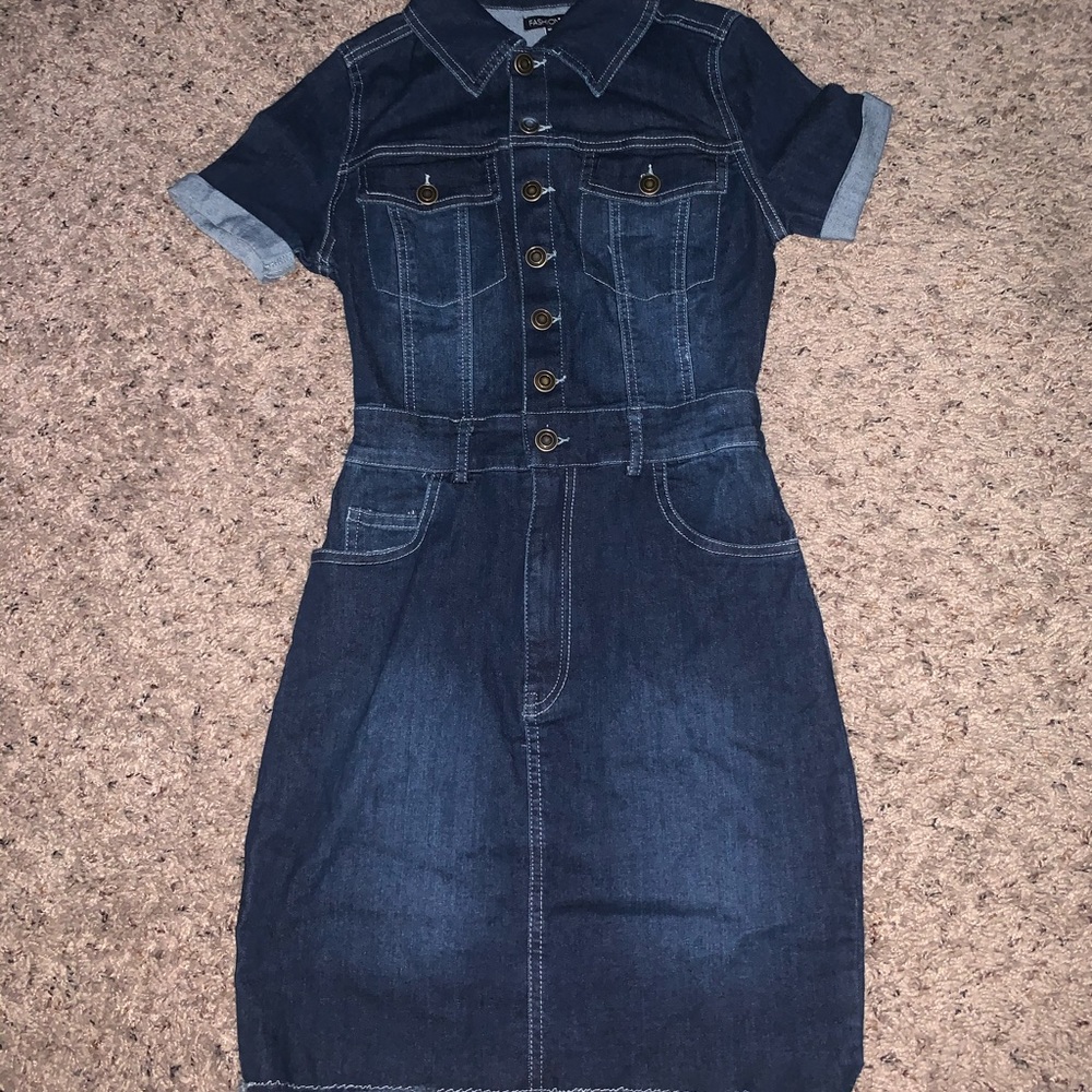 Short denim dress